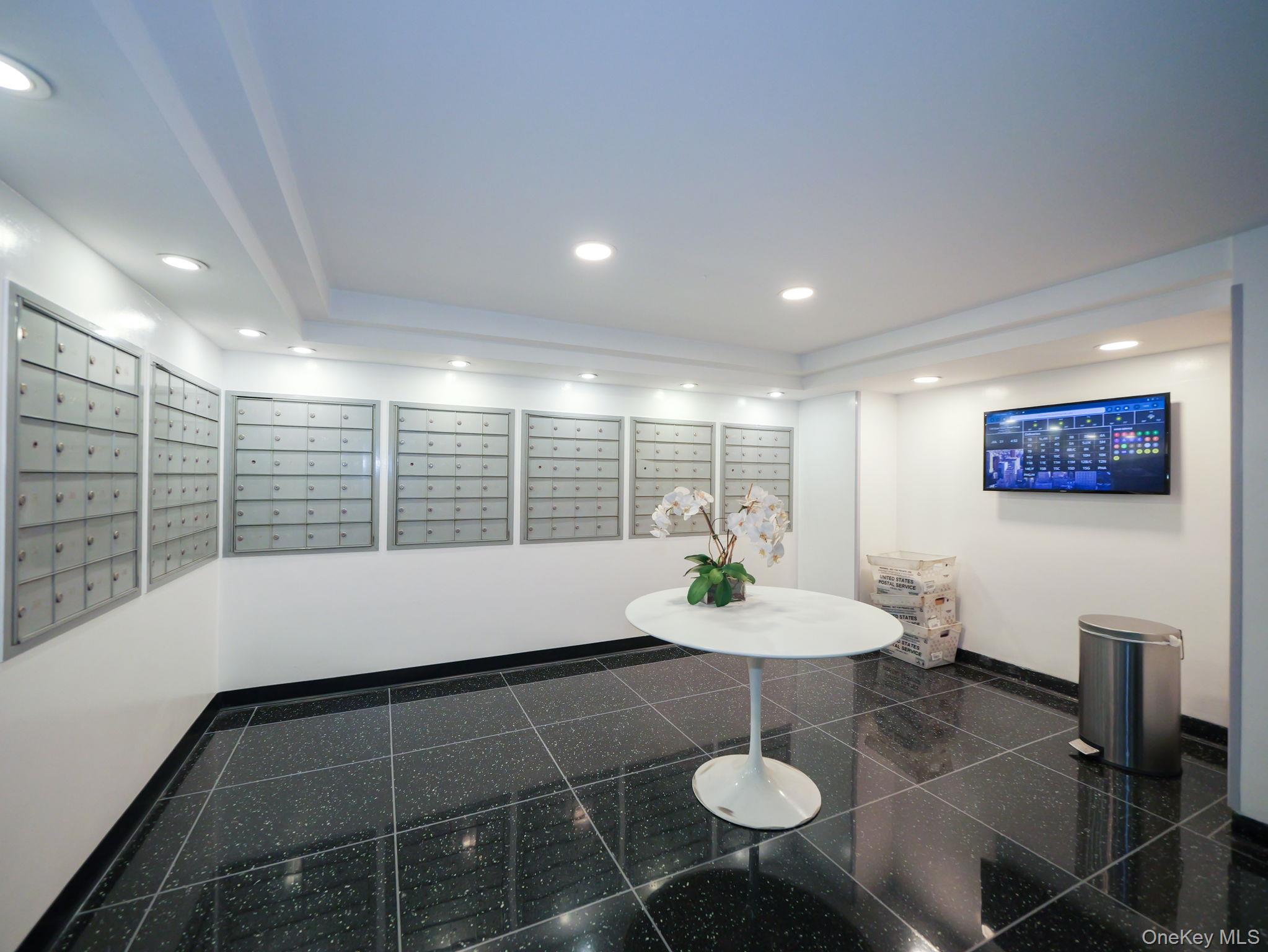 #18 photo, 139 E 33rd Street, New York (Manhattan) , NY 10016