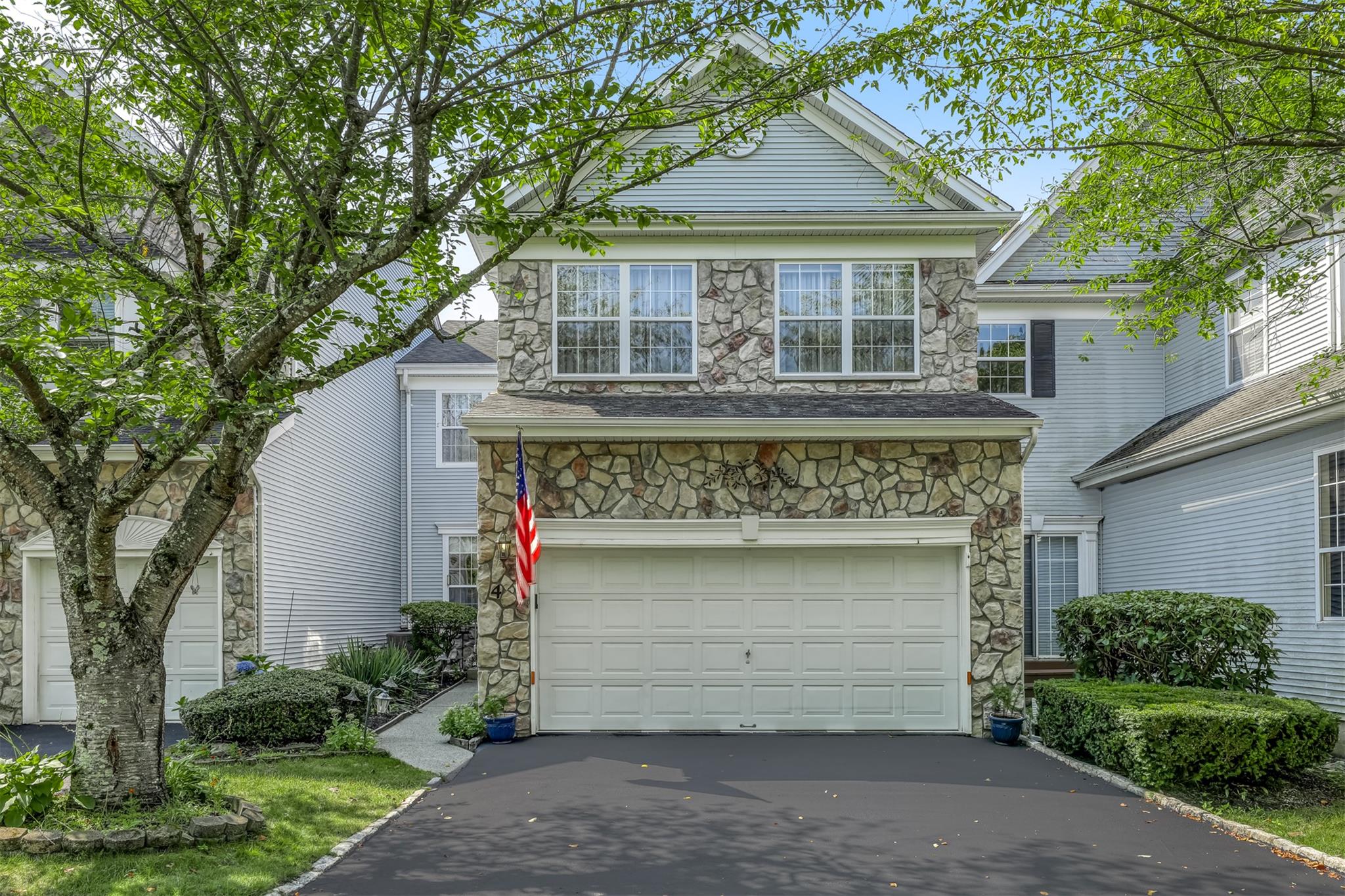 #1 photo, 4 Willow Court, Tuxedo Park , NY 10987