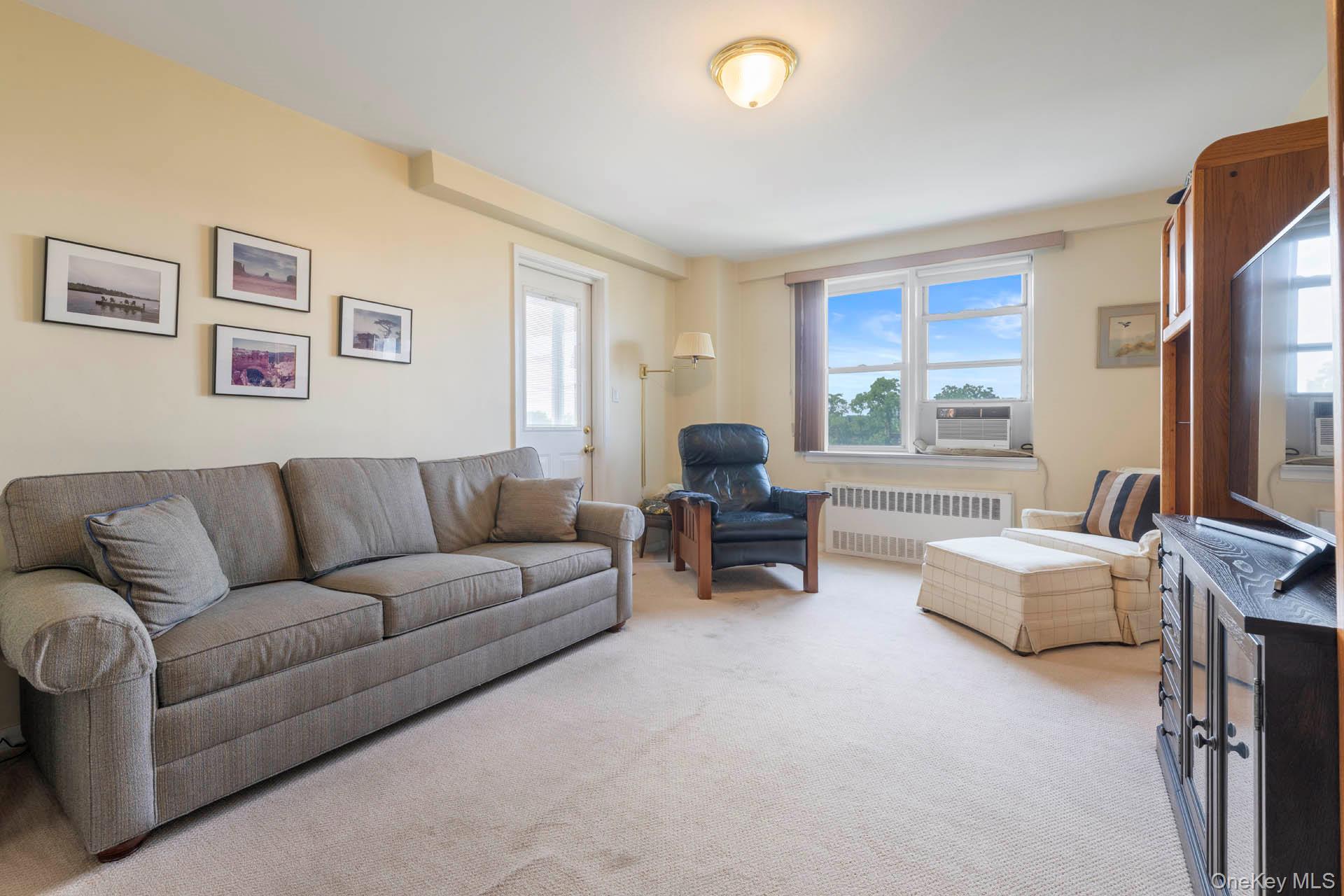 #4 photo, 3135 Johnson Avenue, Bronx , NY 10463