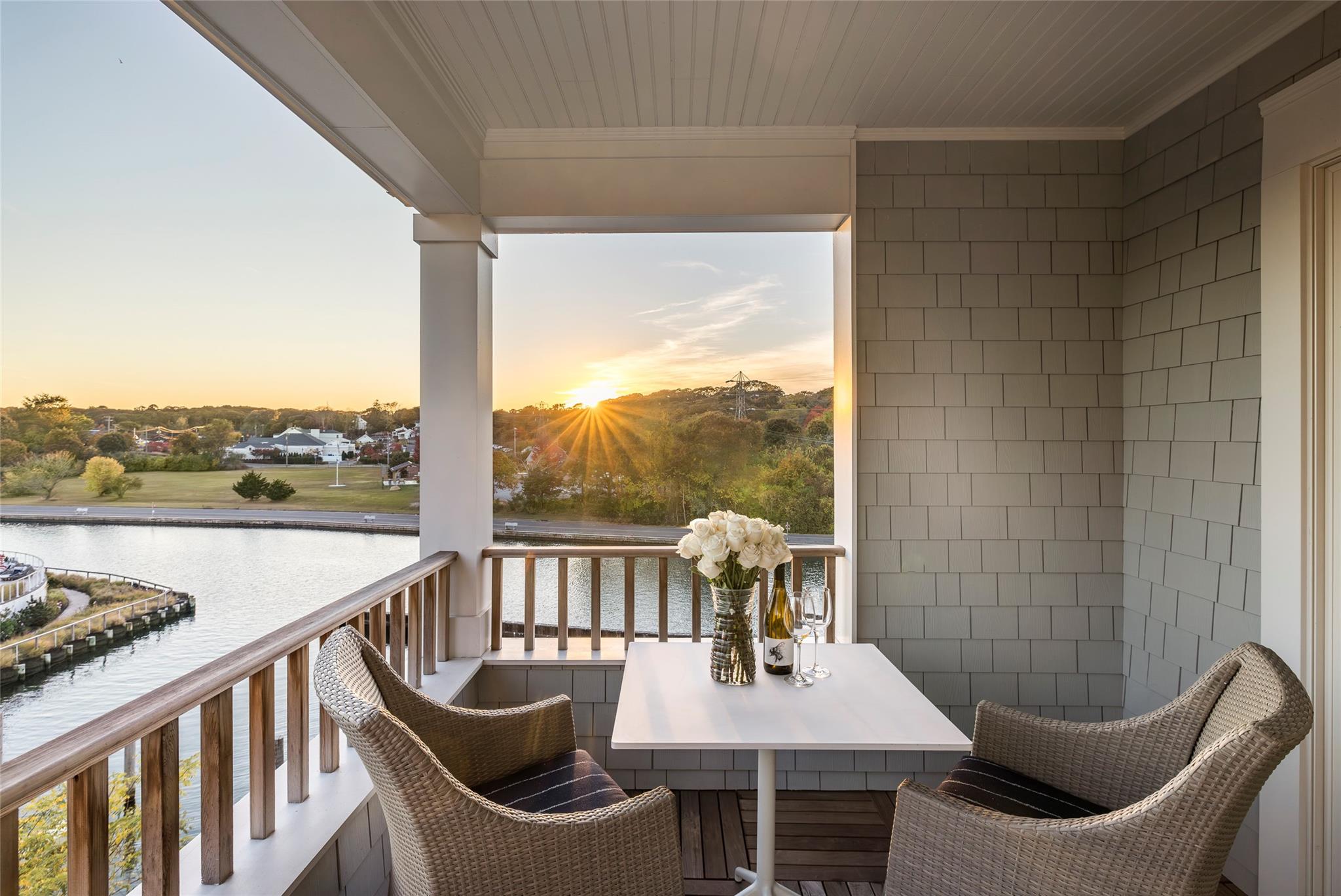 #12 photo, 65 Old Boathouse Lane, サフォーク郡 Hampton Bays , NY 11946