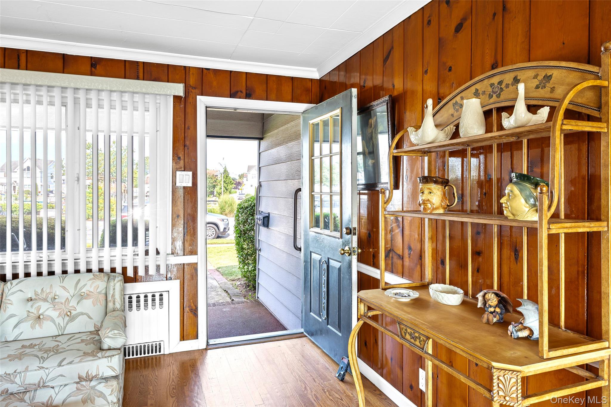 #15 photo, 2436 Hempstead Lane, Wantagh , NY 11793