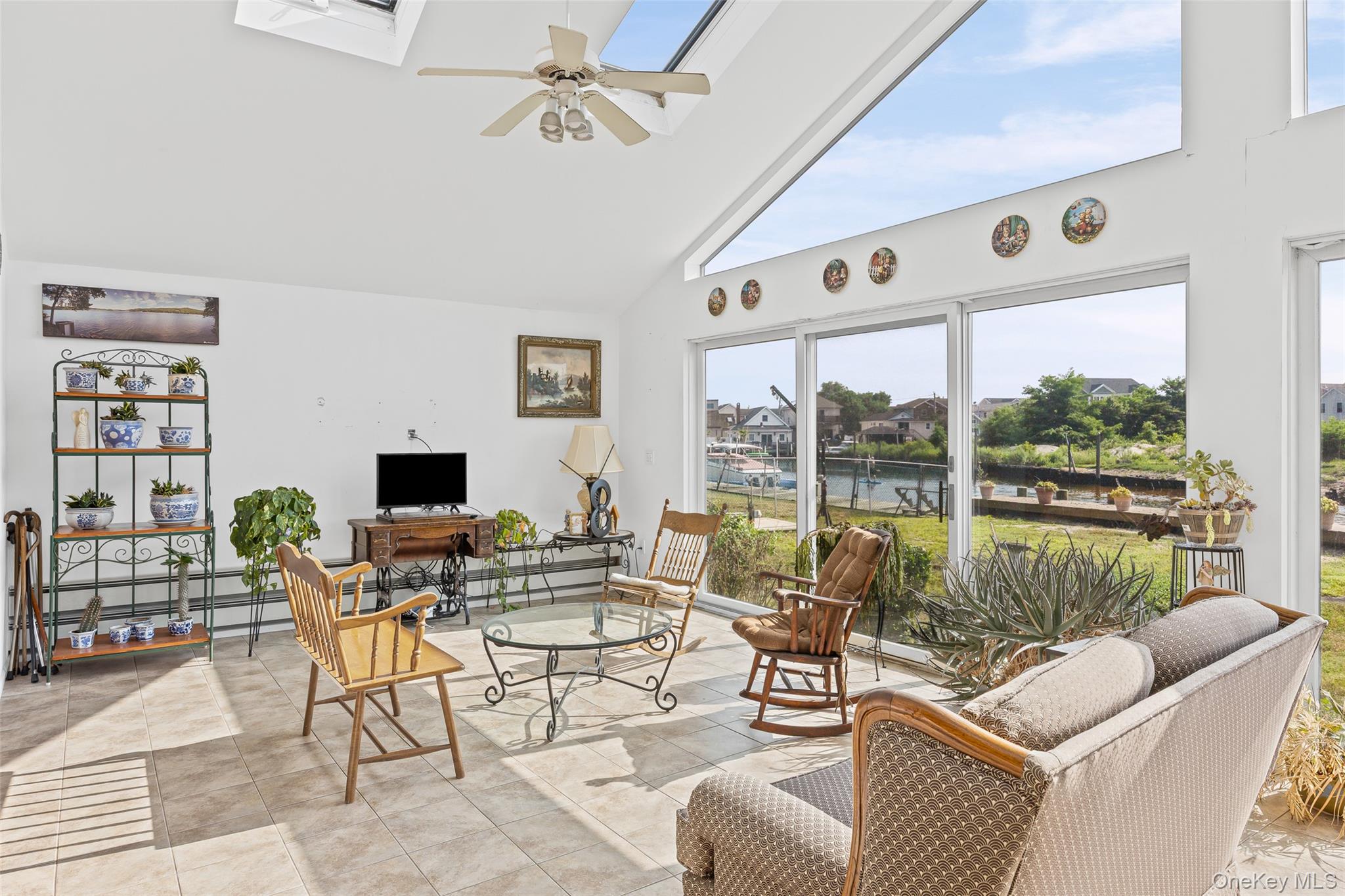 #5 photo, 2436 Hempstead Lane, Wantagh , NY 11793