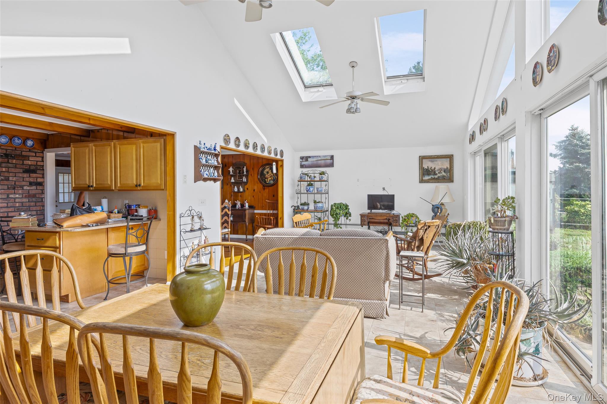 #9 photo, 2436 Hempstead Lane, Wantagh , NY 11793