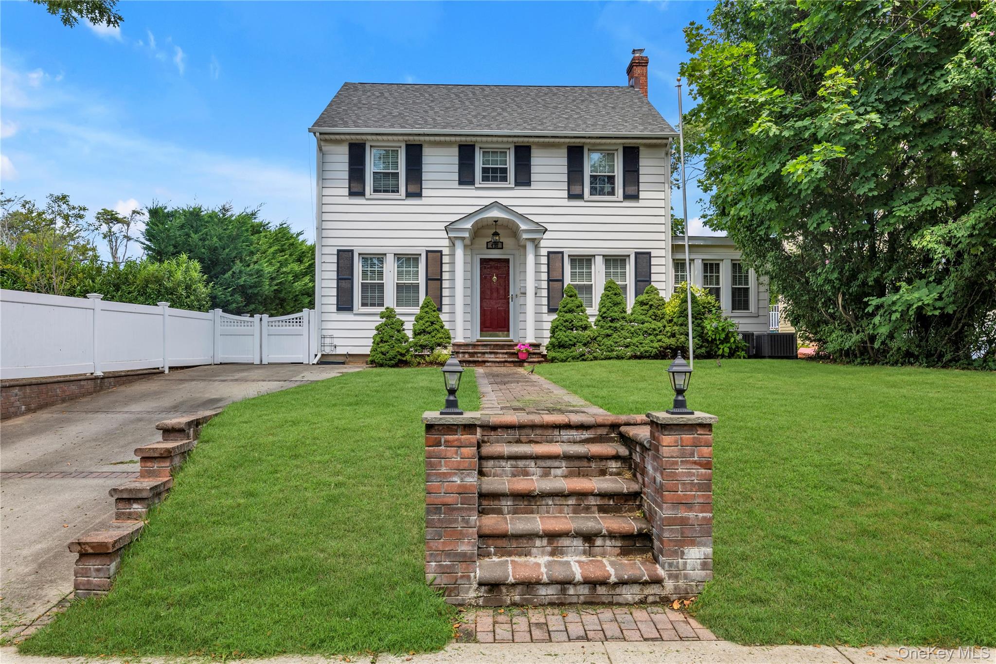 #1 photo, 473 Lakeview Avenue, Rockville Centre , NY 11570