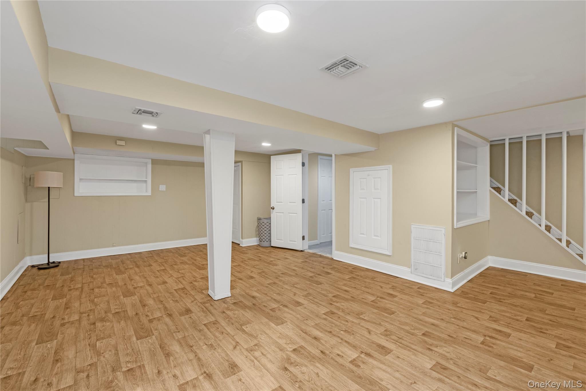 #16 photo, 473 Lakeview Avenue, Rockville Centre , NY 11570