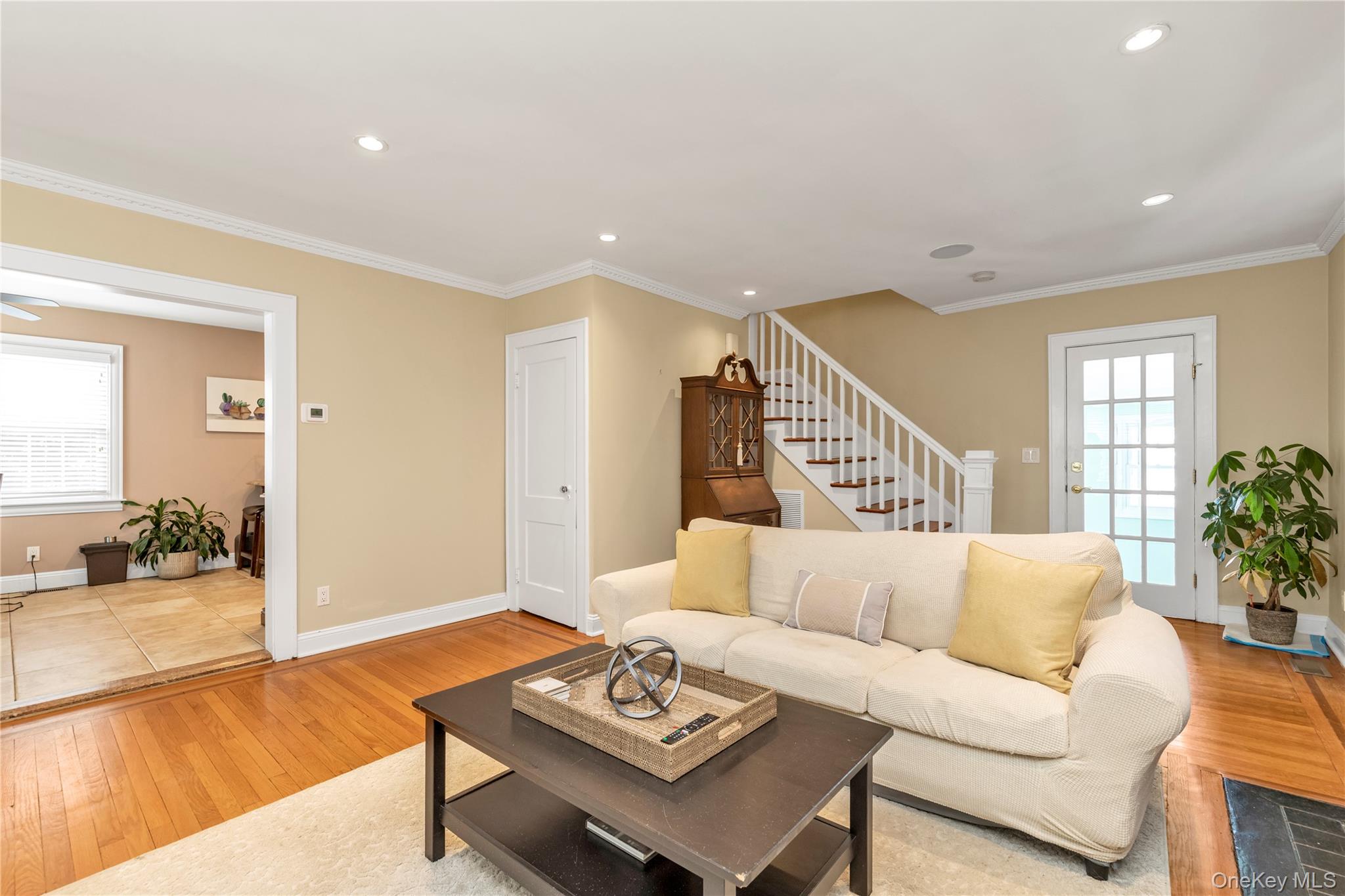 #3 photo, 473 Lakeview Avenue, Rockville Centre , NY 11570