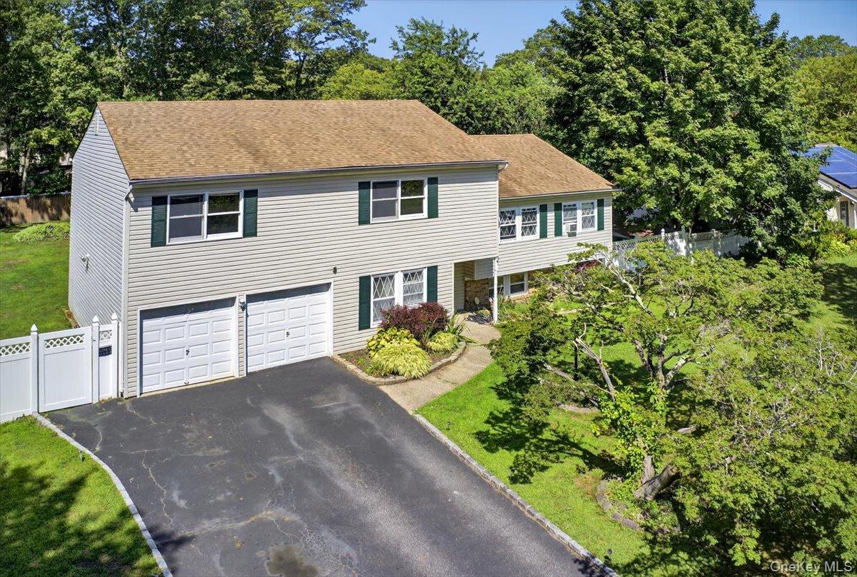 #1 photo, 18 Sugarbush Lane, Coram , NY 11727