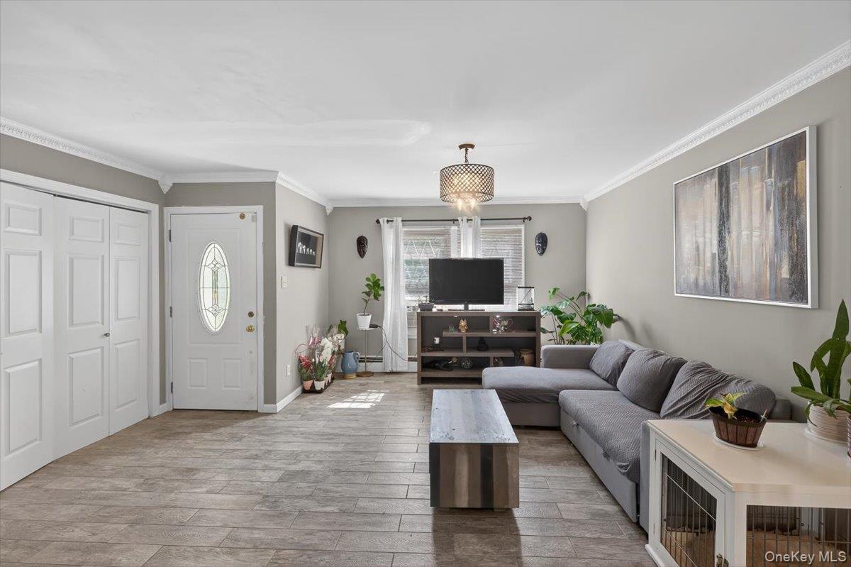 #5 photo, 18 Sugarbush Lane, Coram , NY 11727