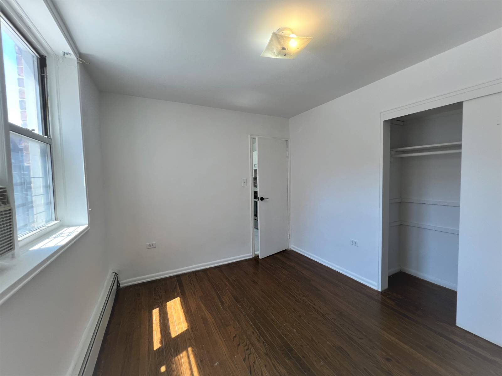 #4 photo, 34-20 Parsons Blvd, #3 N, クイーンズ区 Flushing , NY 11354