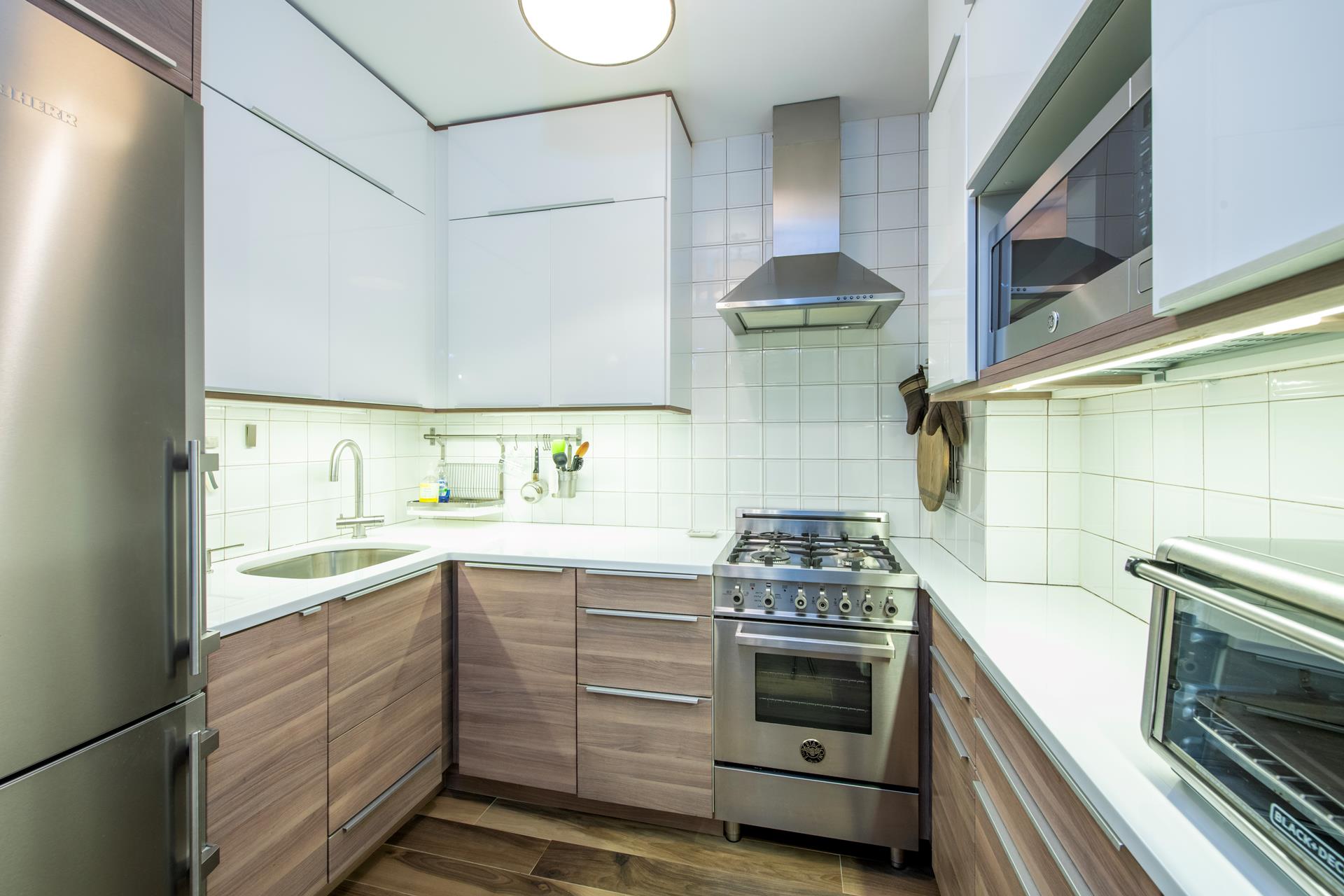 #9 photo, 370 E 76TH Street, Lenox Hill , NY 10021