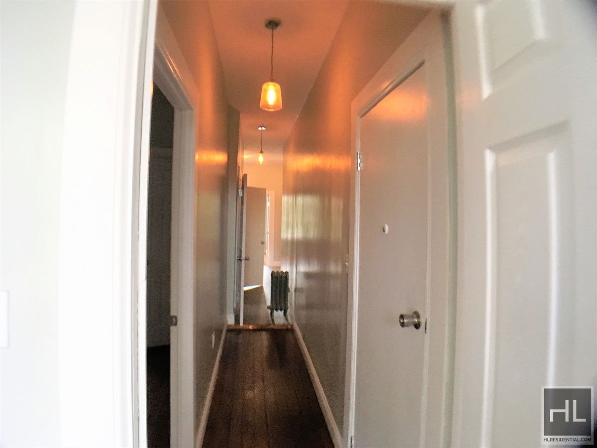 #11 photo, 1839 Park Place, ブルックリン区 Crown Heights , NY 11233