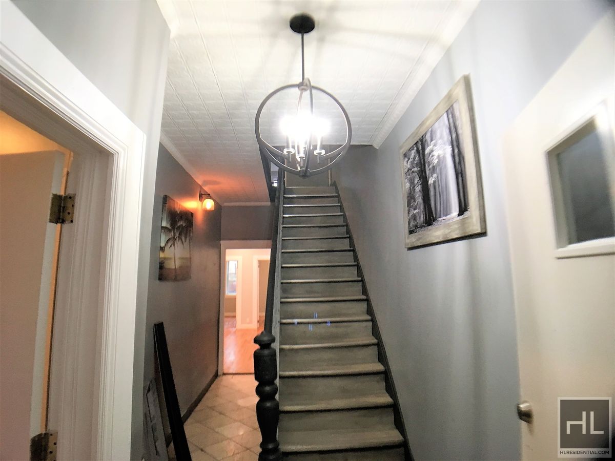 #2 photo, 1839 Park Place, ブルックリン区 Crown Heights , NY 11233