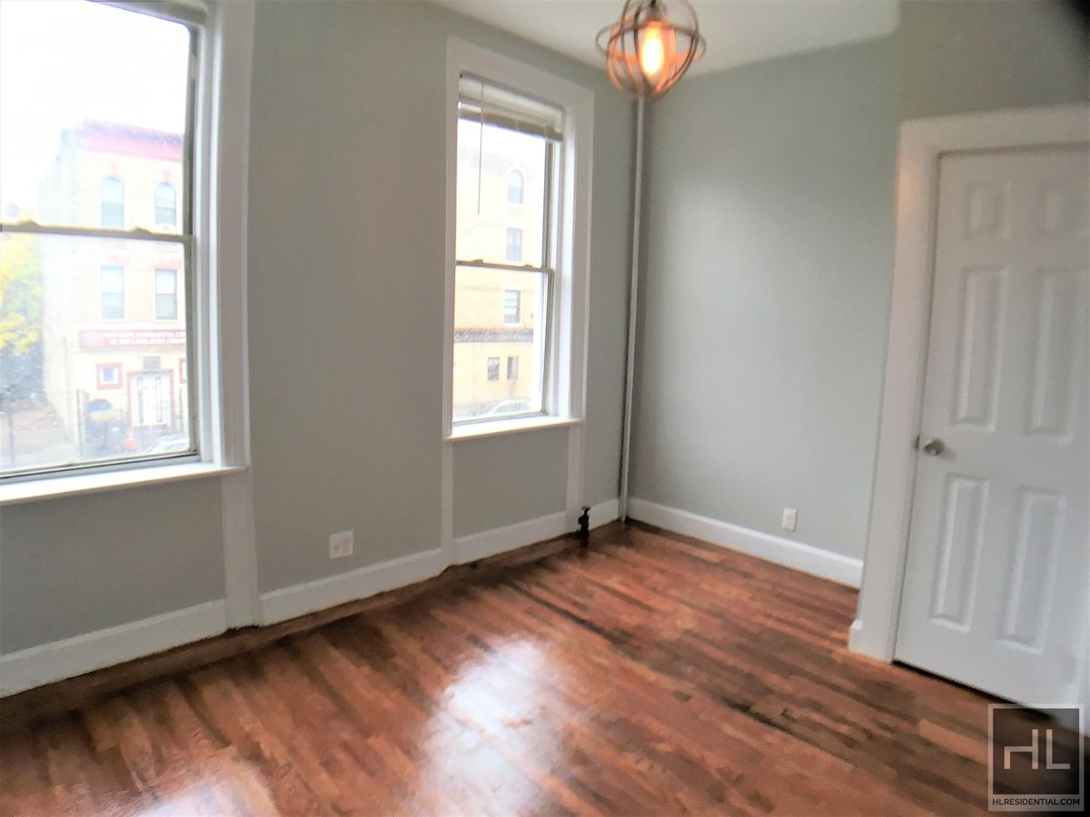 #5 photo, 1839 Park Place, ブルックリン区 Crown Heights , NY 11233