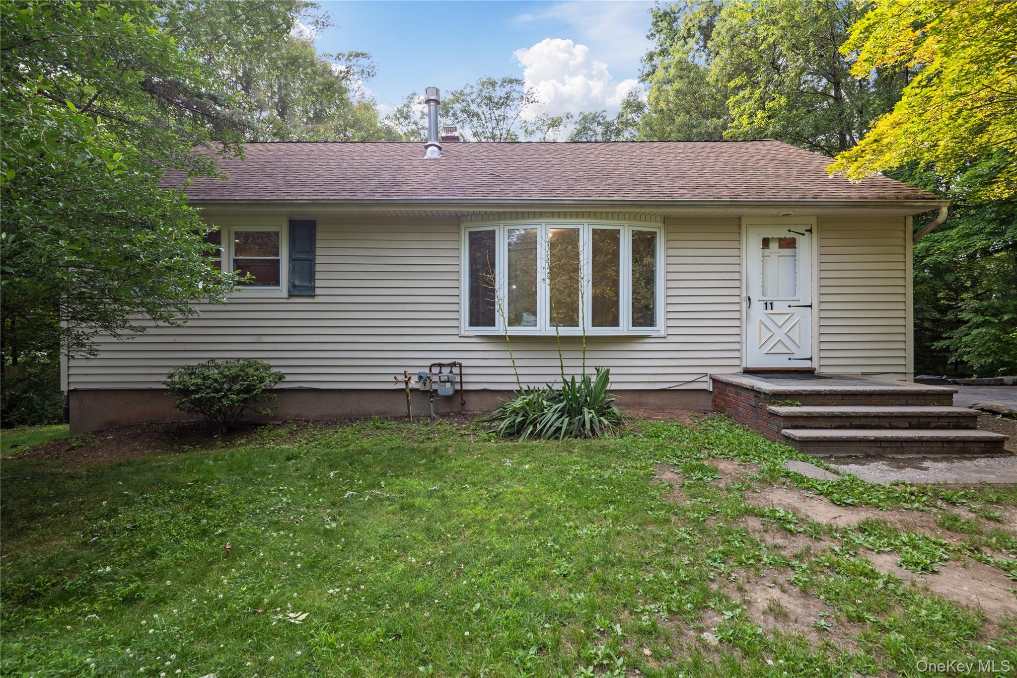 #1 photo, 11 Brookview Boulevard, Chestnut Ridge , NY 10977