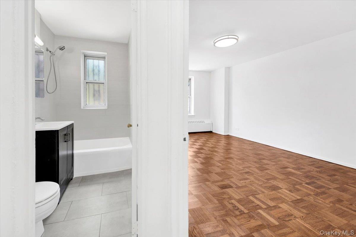 #12 photo, 2630 Kingsbridge Terrace, ブロンクス区 Bronx , NY 10463