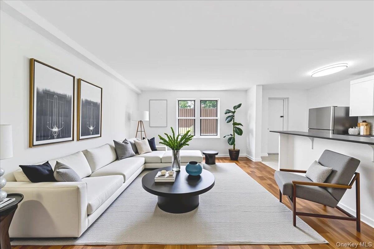 #2 photo, 2630 Kingsbridge Terrace, ブロンクス区 Bronx , NY 10463