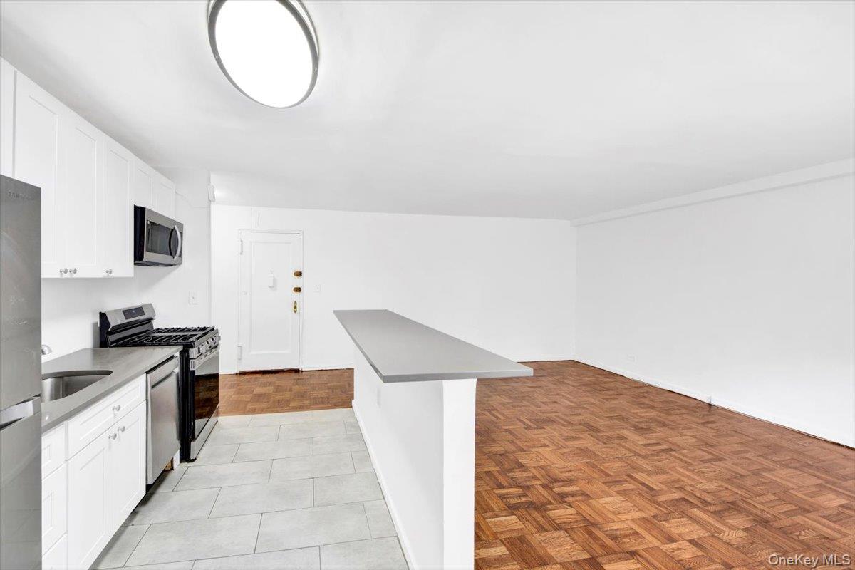 #8 photo, 2630 Kingsbridge Terrace, ブロンクス区 Bronx , NY 10463