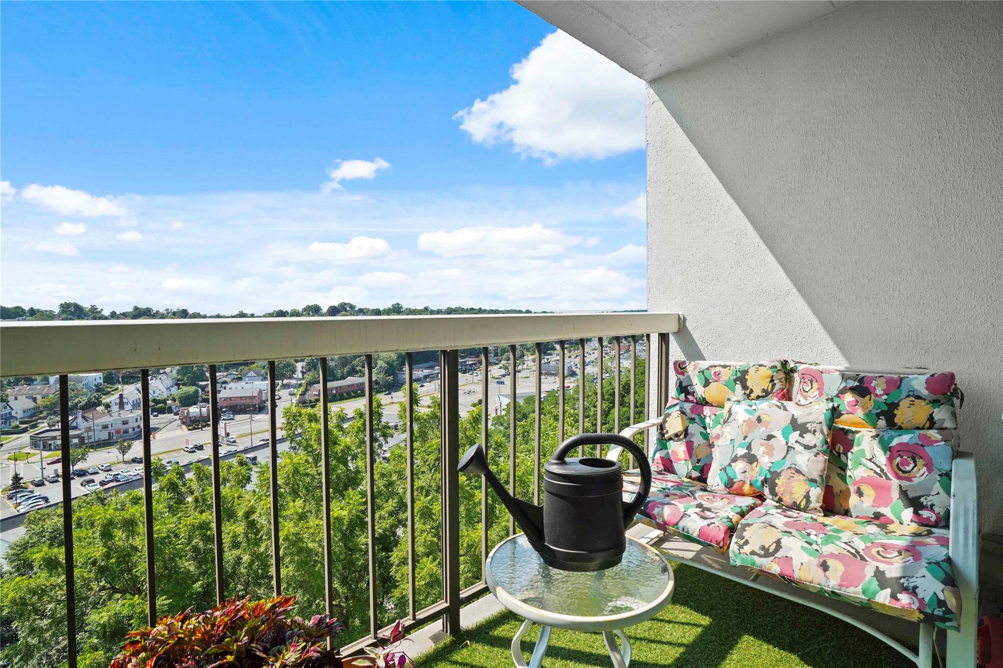 #11 photo, 400 High Point Drive, Hartsdale , NY 10530