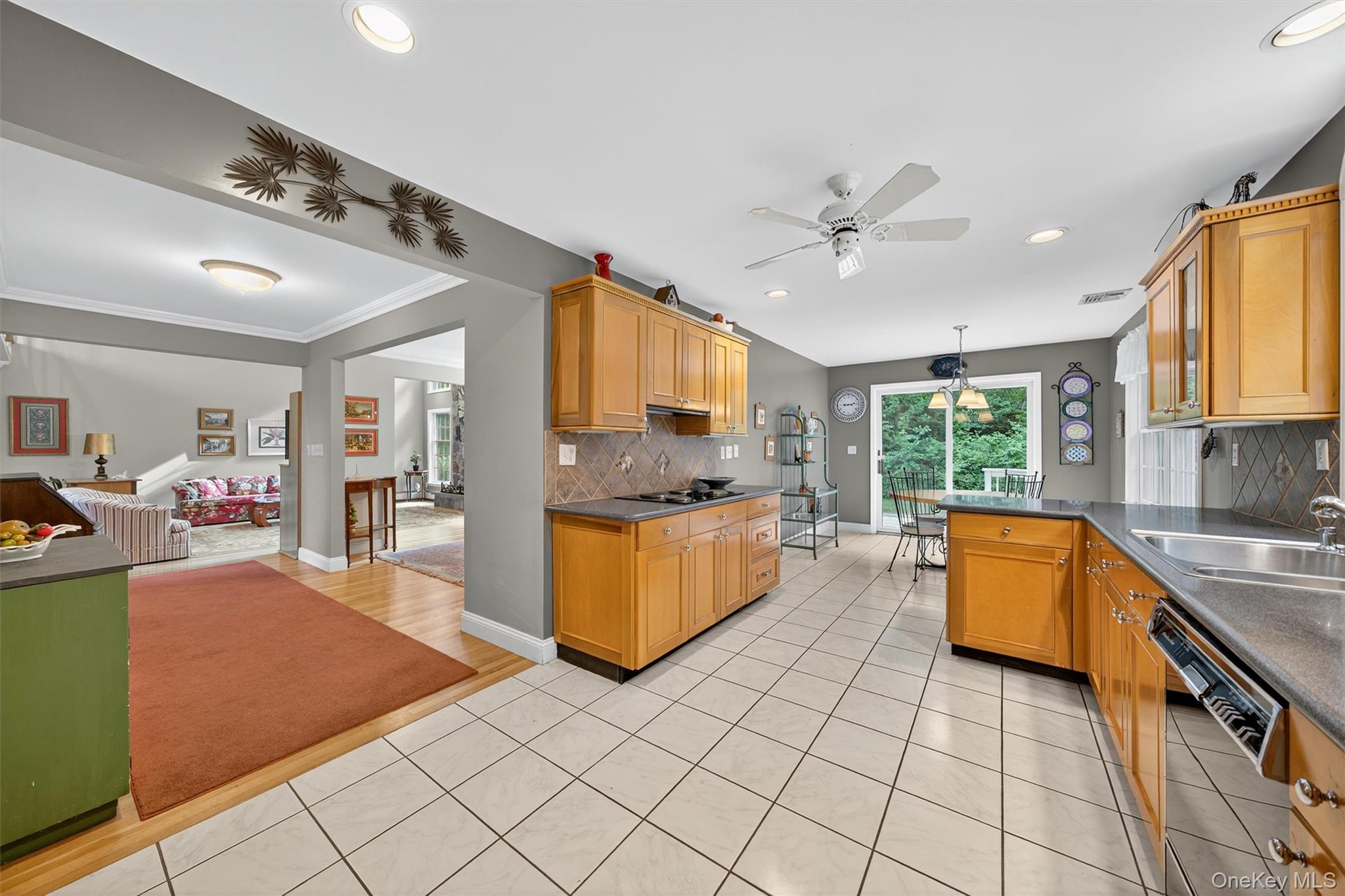 #8 photo, 34 Salierno Road, Tuxedo Park , NY 10987