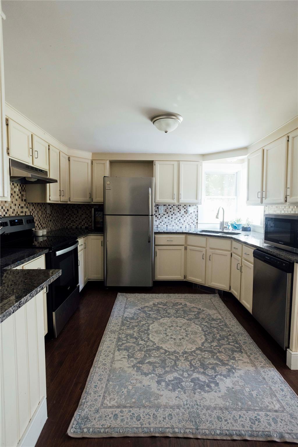 #10 photo, 2 Locust Street, Chatham , NY 12037