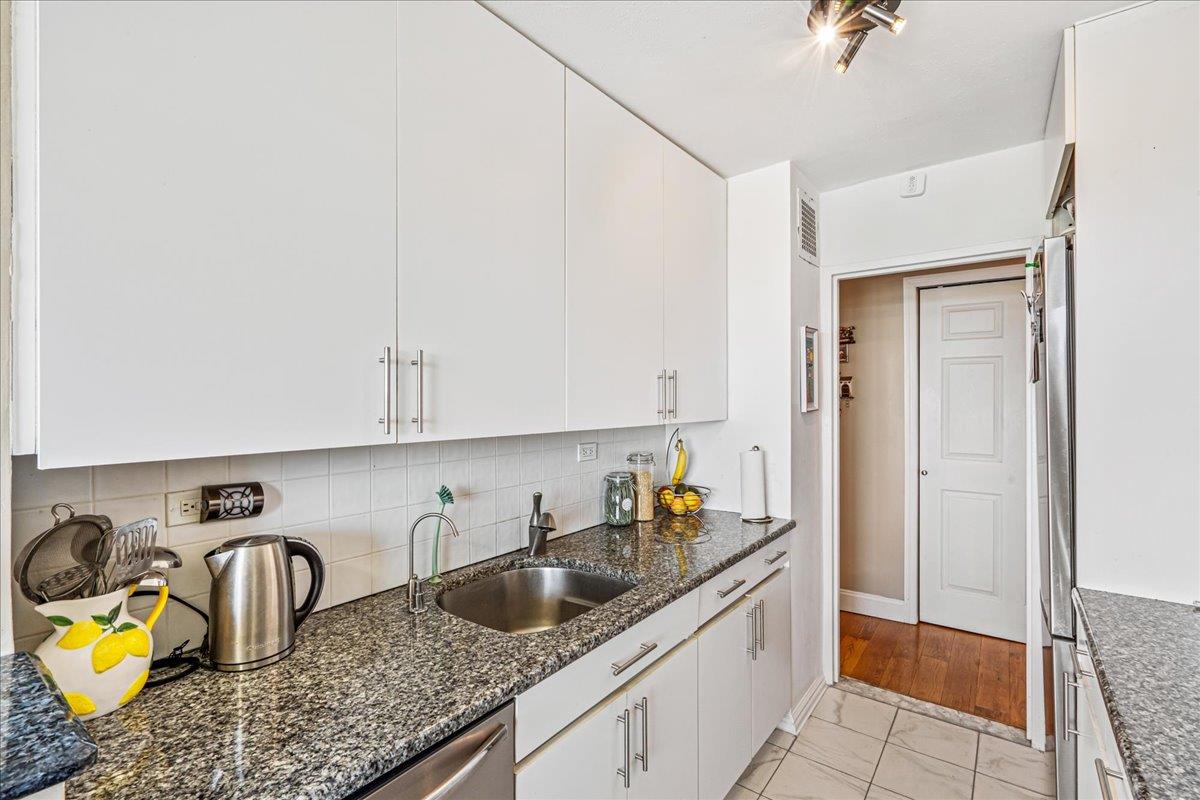 #10 photo, 17-85 215th Street, クイーンズ区 Bayside , NY 11360