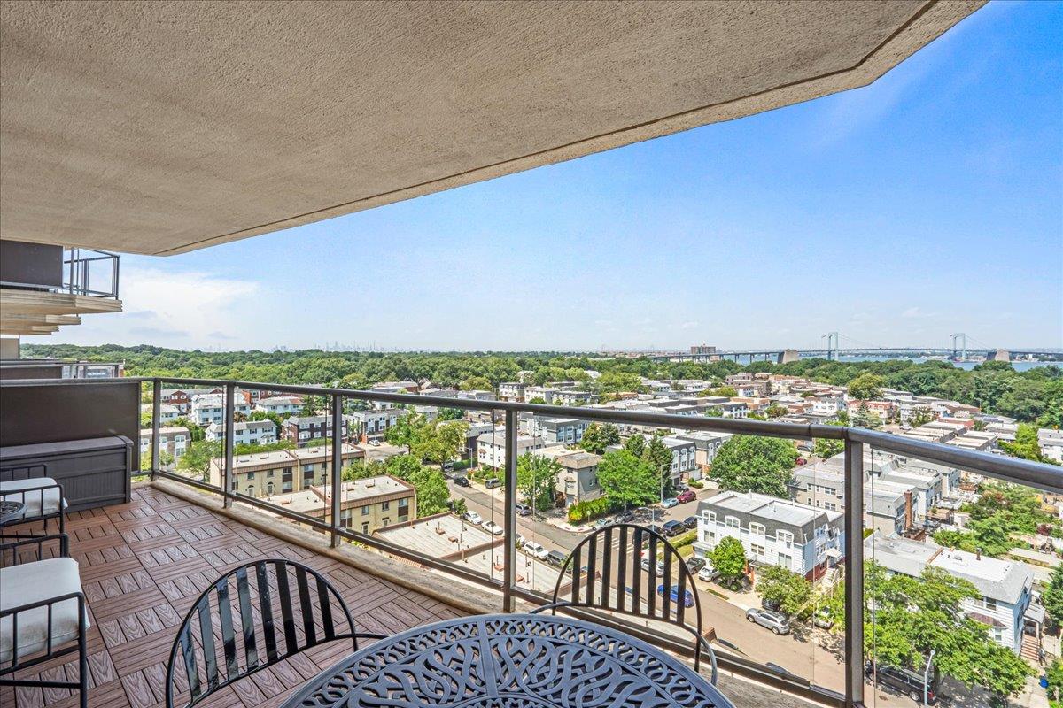 #12 photo, 17-85 215th Street, クイーンズ区 Bayside , NY 11360