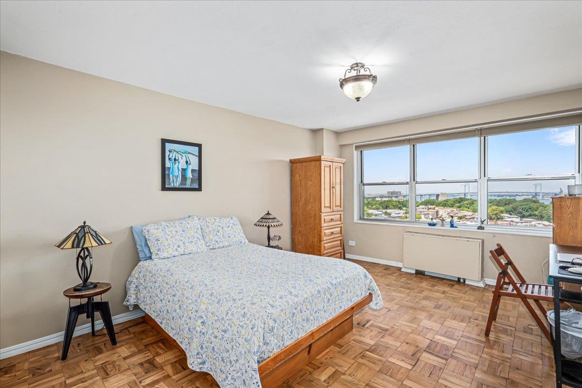 #16 photo, 17-85 215th Street, クイーンズ区 Bayside , NY 11360