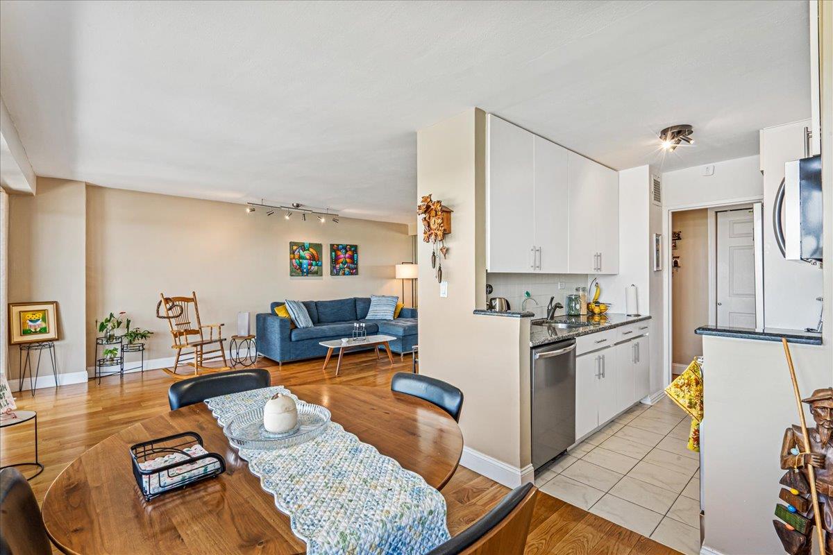 #8 photo, 17-85 215th Street, クイーンズ区 Bayside , NY 11360