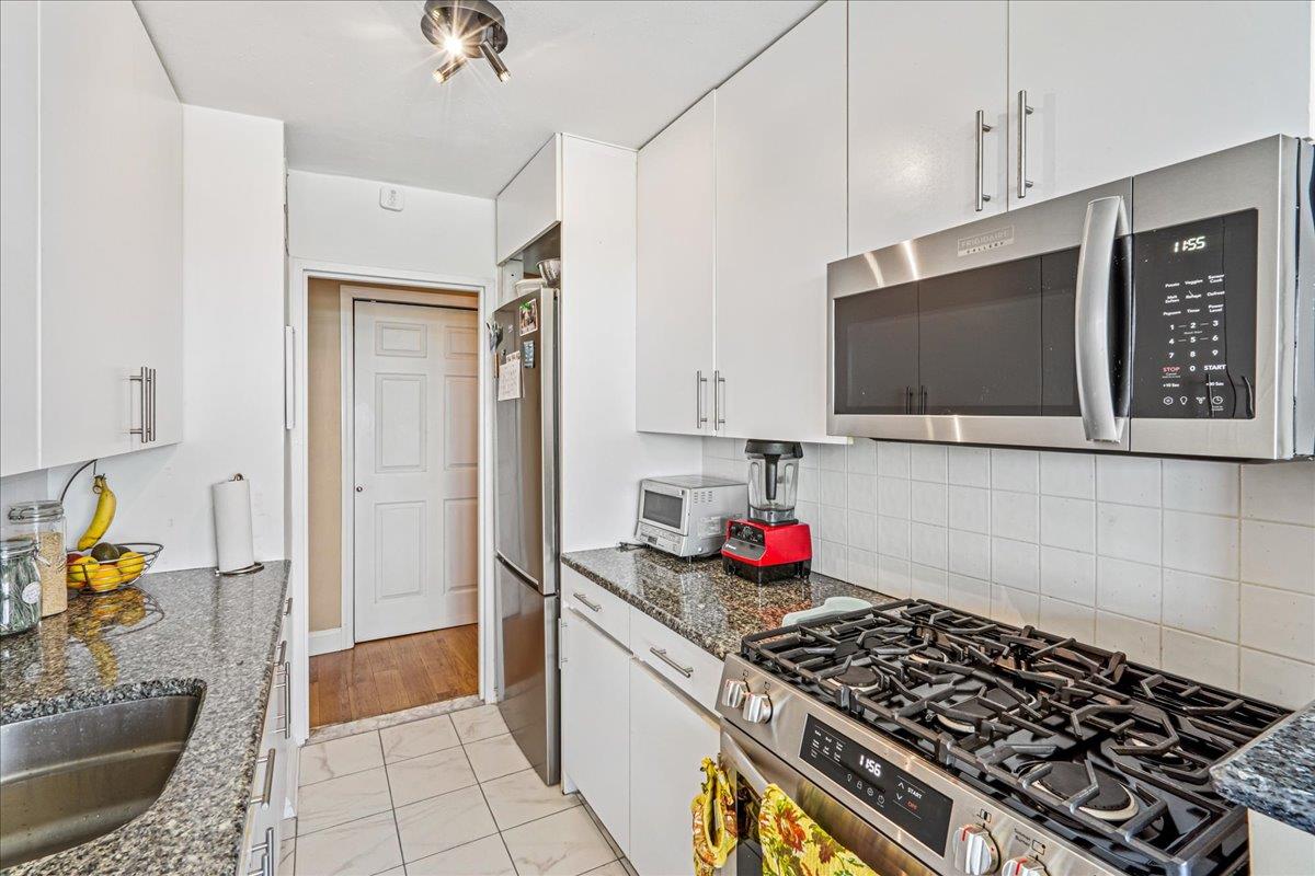 #9 photo, 17-85 215th Street, クイーンズ区 Bayside , NY 11360