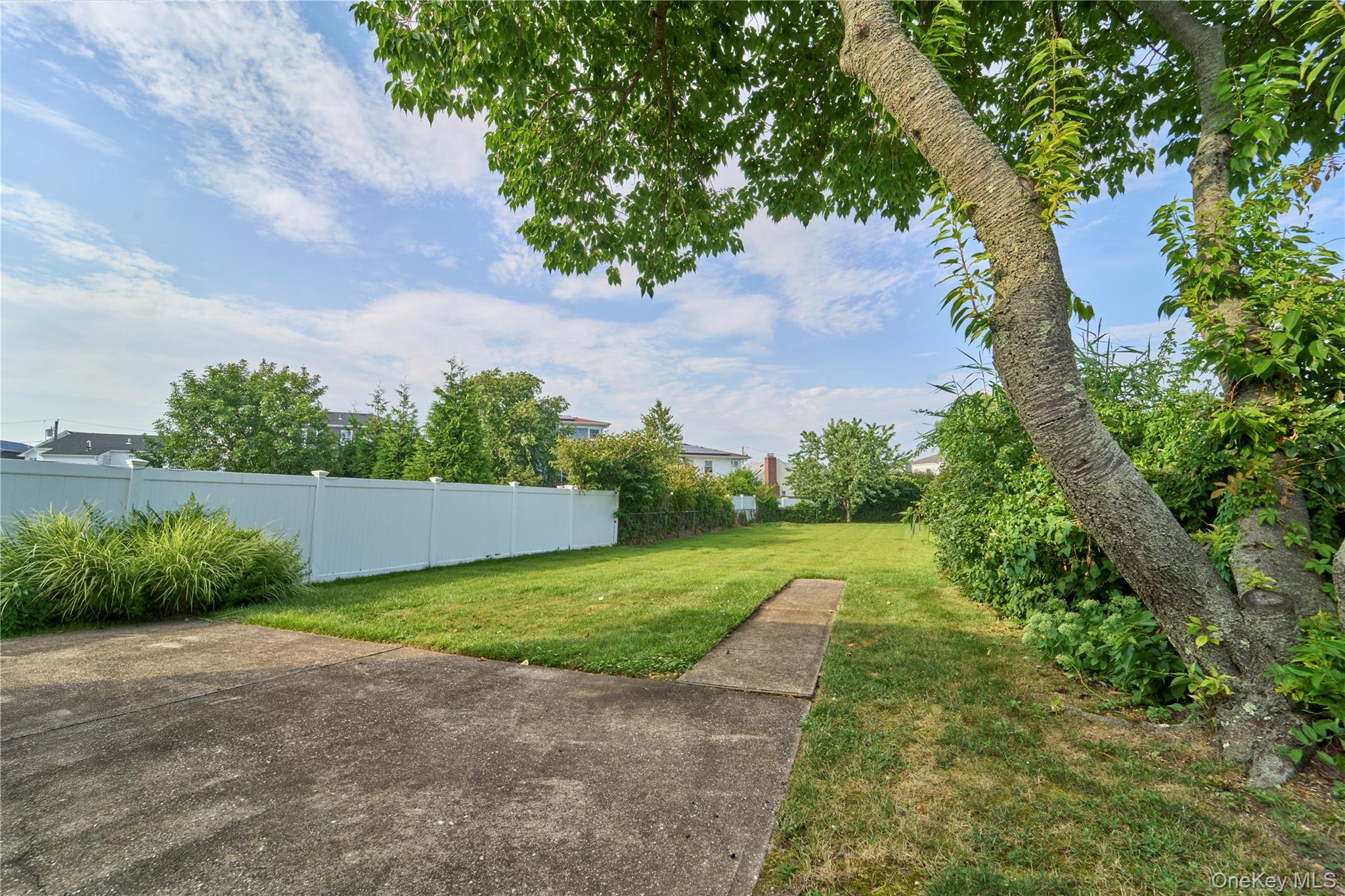 #20 photo, 17 Sheridan Road, サフォーク郡 Babylon , NY 11702