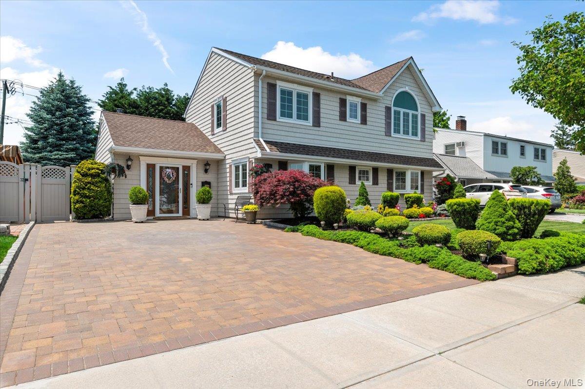 #1 photo, 105 Sunrise Lane, Levittown , NY 11756