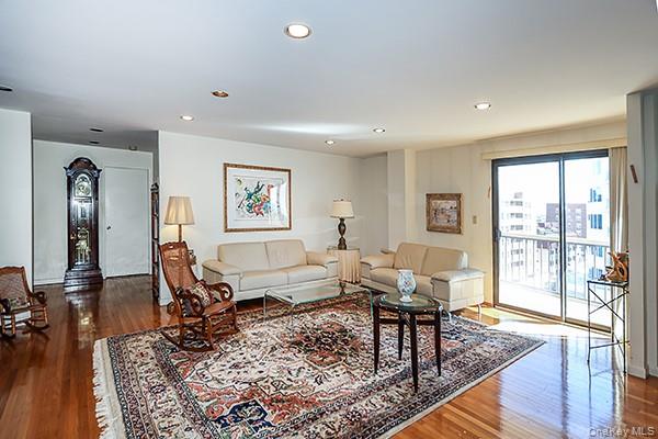 #8 photo, 360 Shore Road, Long Beach , NY 11561