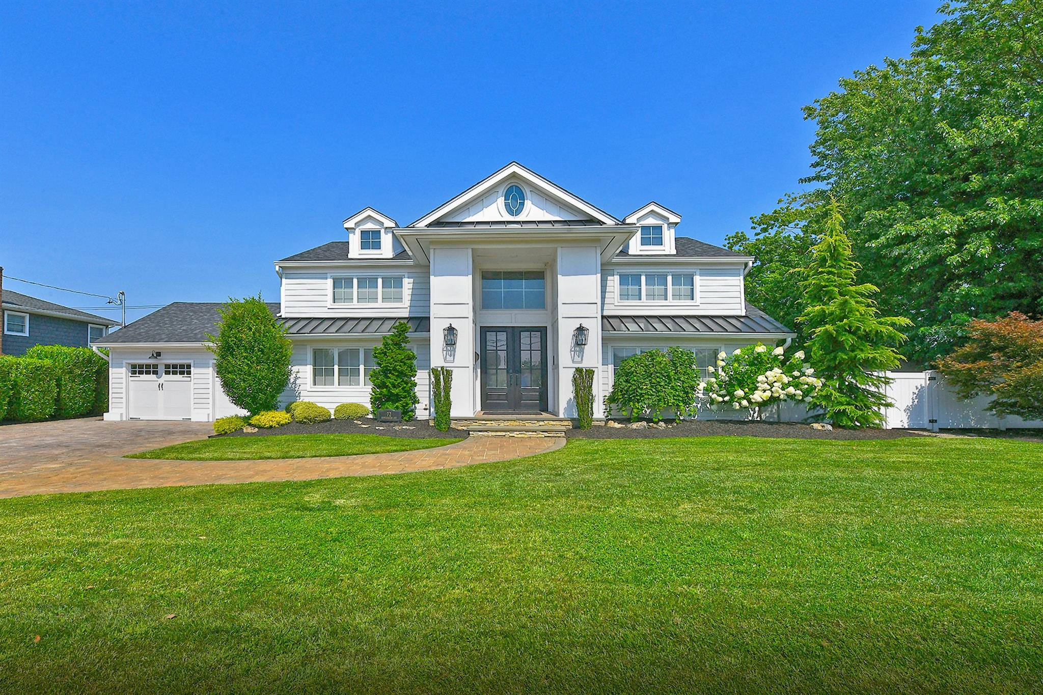 #1 photo, 72 Ripplewater Avenue, ナッソー郡 Massapequa , NY 11758