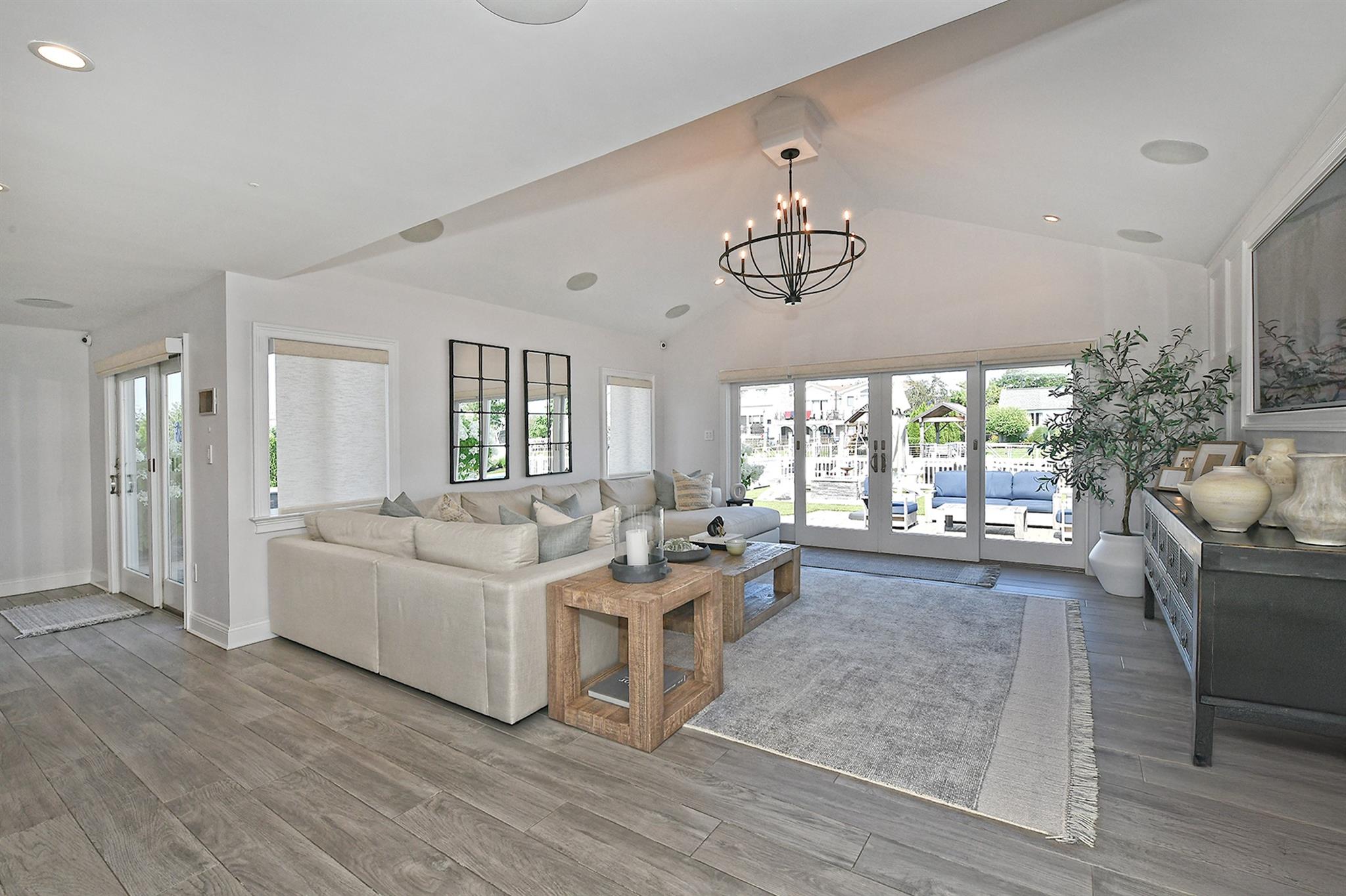 #13 photo, 72 Ripplewater Avenue, ナッソー郡 Massapequa , NY 11758