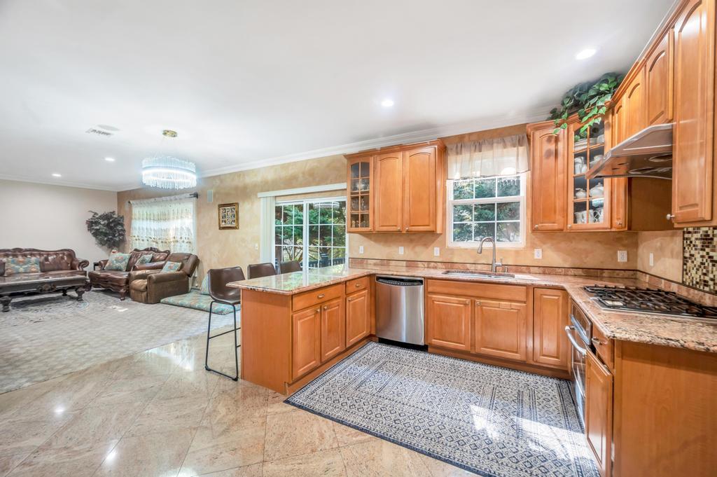 #9 photo, 17 Mercer Street, サフォーク郡 Port Jefferson Station , NY 11776