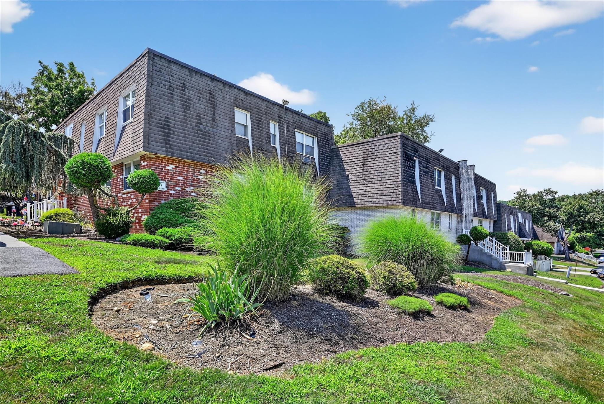 #1 photo, 22 Crescent Drive, Thiells , NY 10984