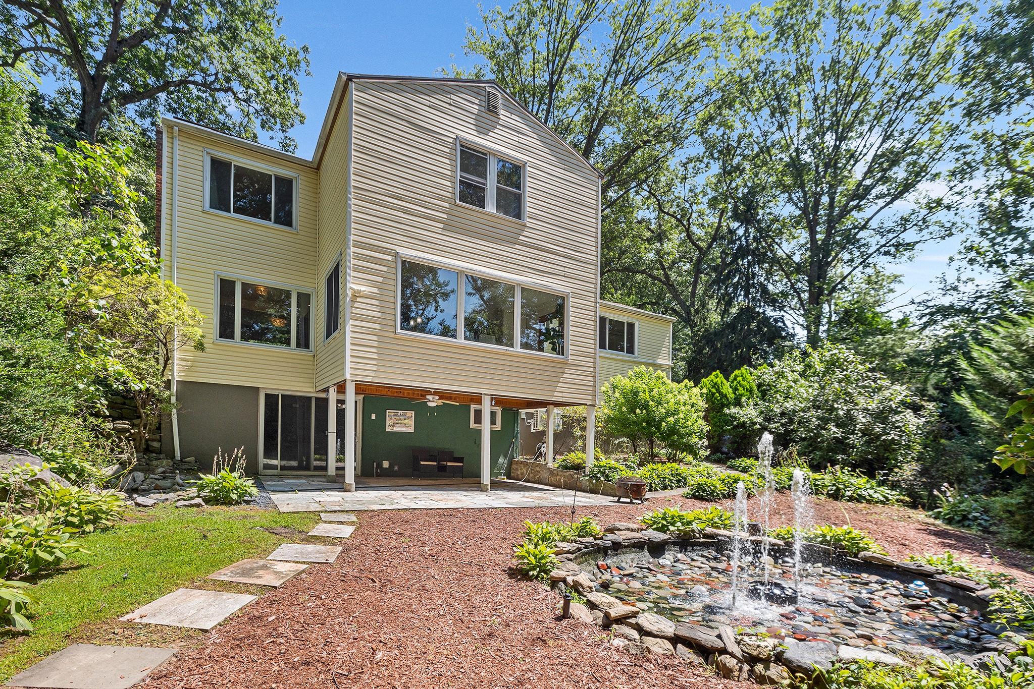 #1 photo, 25 Sprain Valley Road, Scarsdale , NY 10583