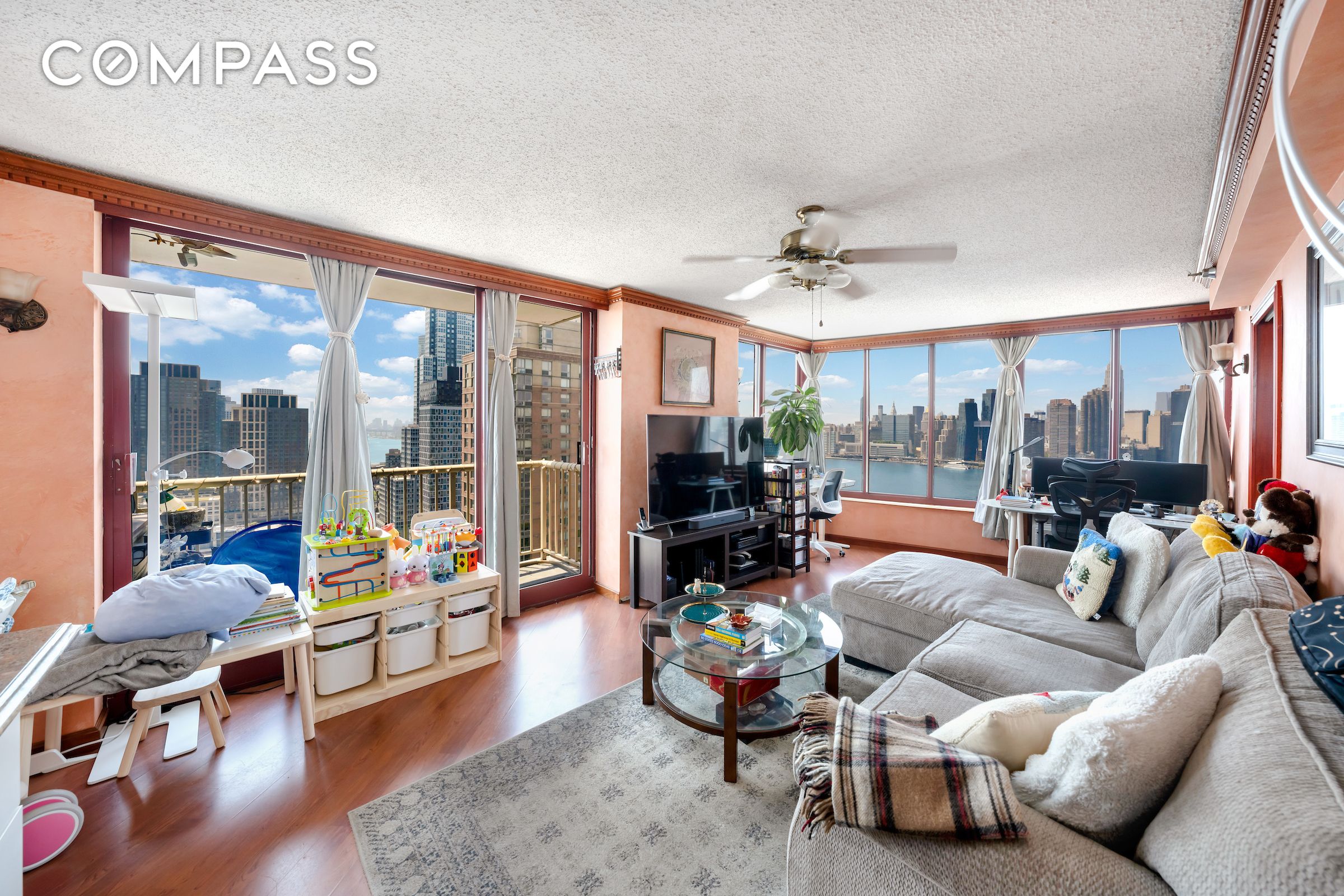 #5 photo, 4-74 48th Avenue, クイーンズ区 Long Island City , NY 11109