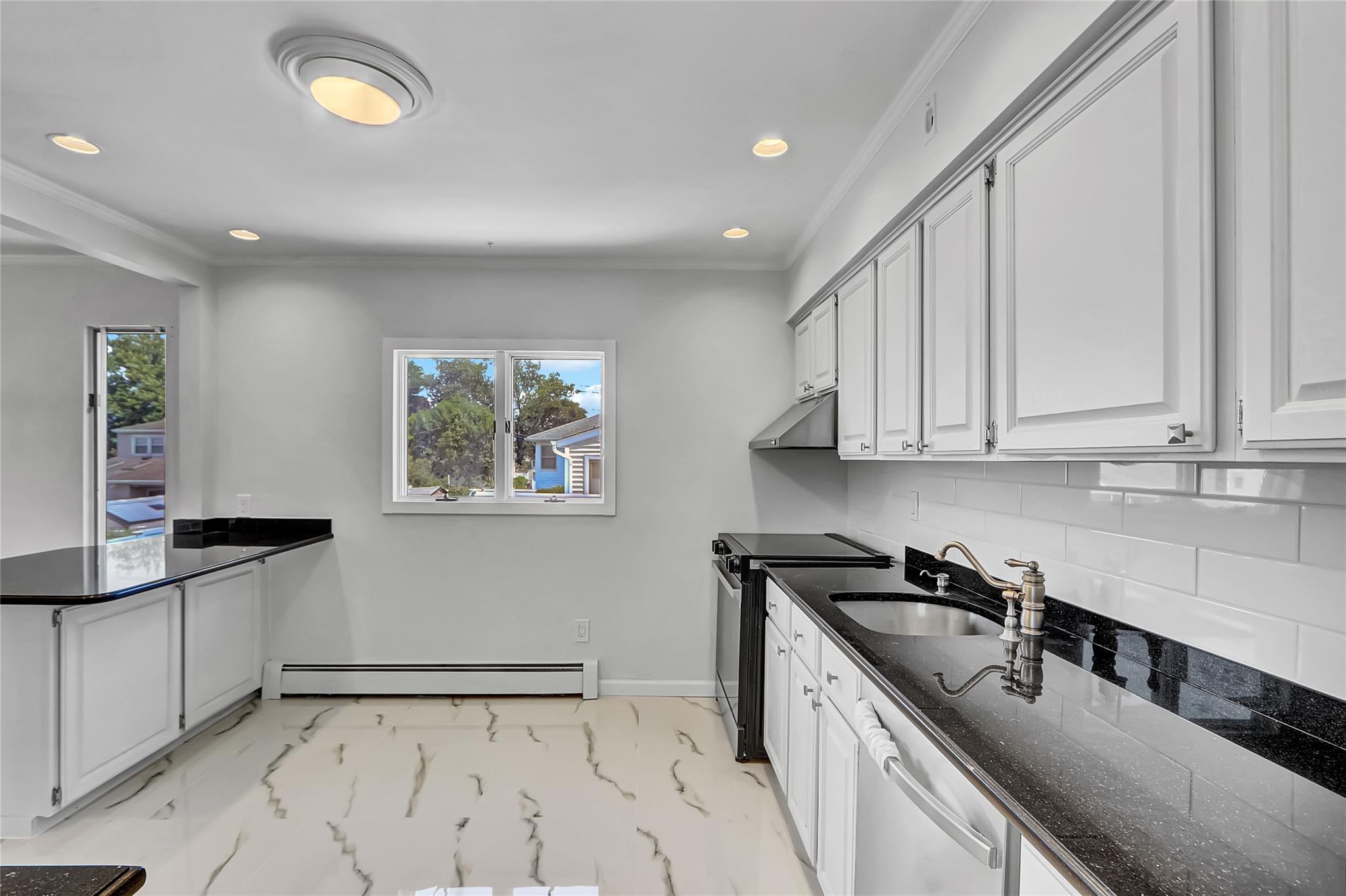 #11 photo, 2327 Mattituck Avenue, Seaford , NY 11783