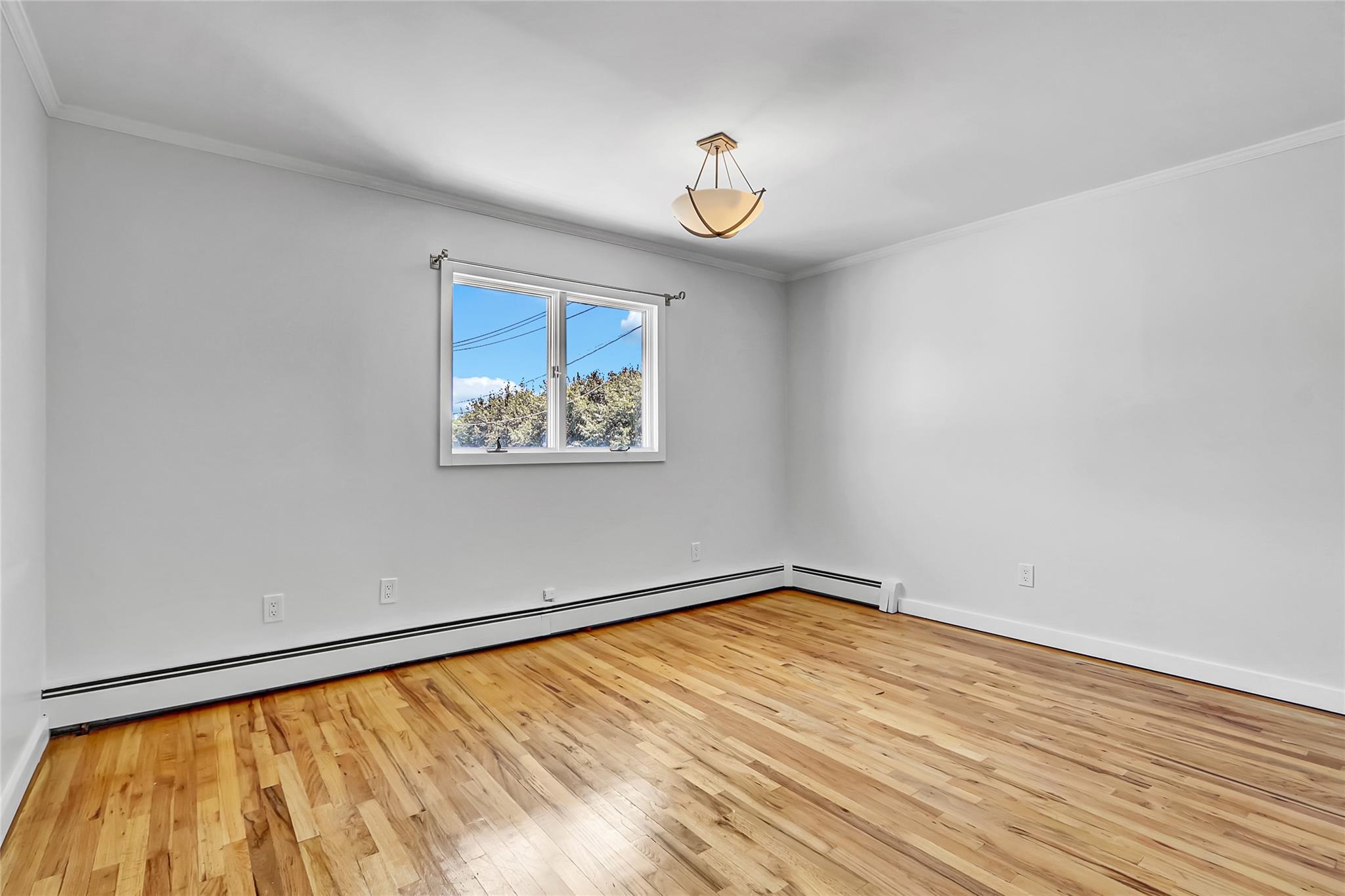 #14 photo, 2327 Mattituck Avenue, Seaford , NY 11783