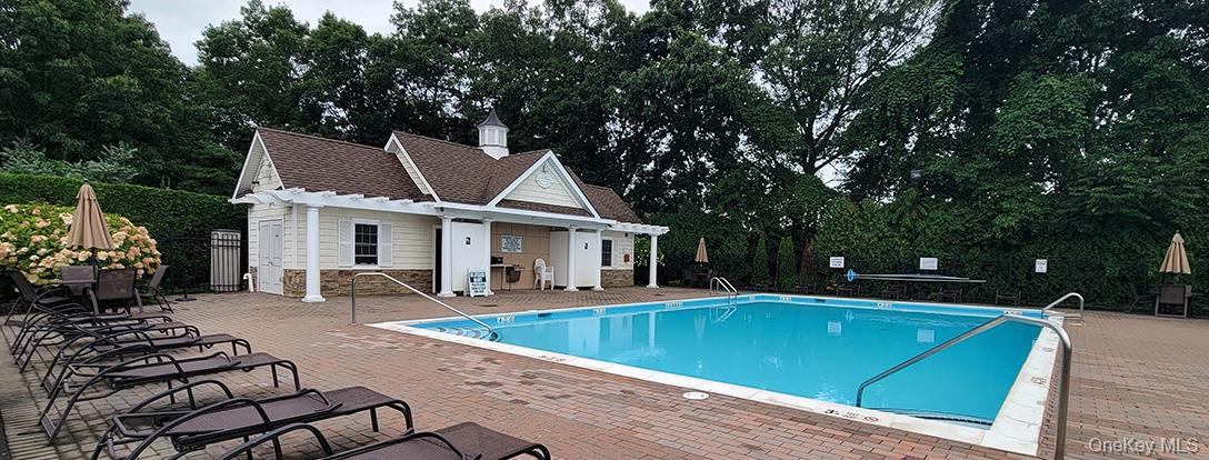 #3 photo, 460 Old Town Road, サフォーク郡 Port Jefferson Station , NY 11776