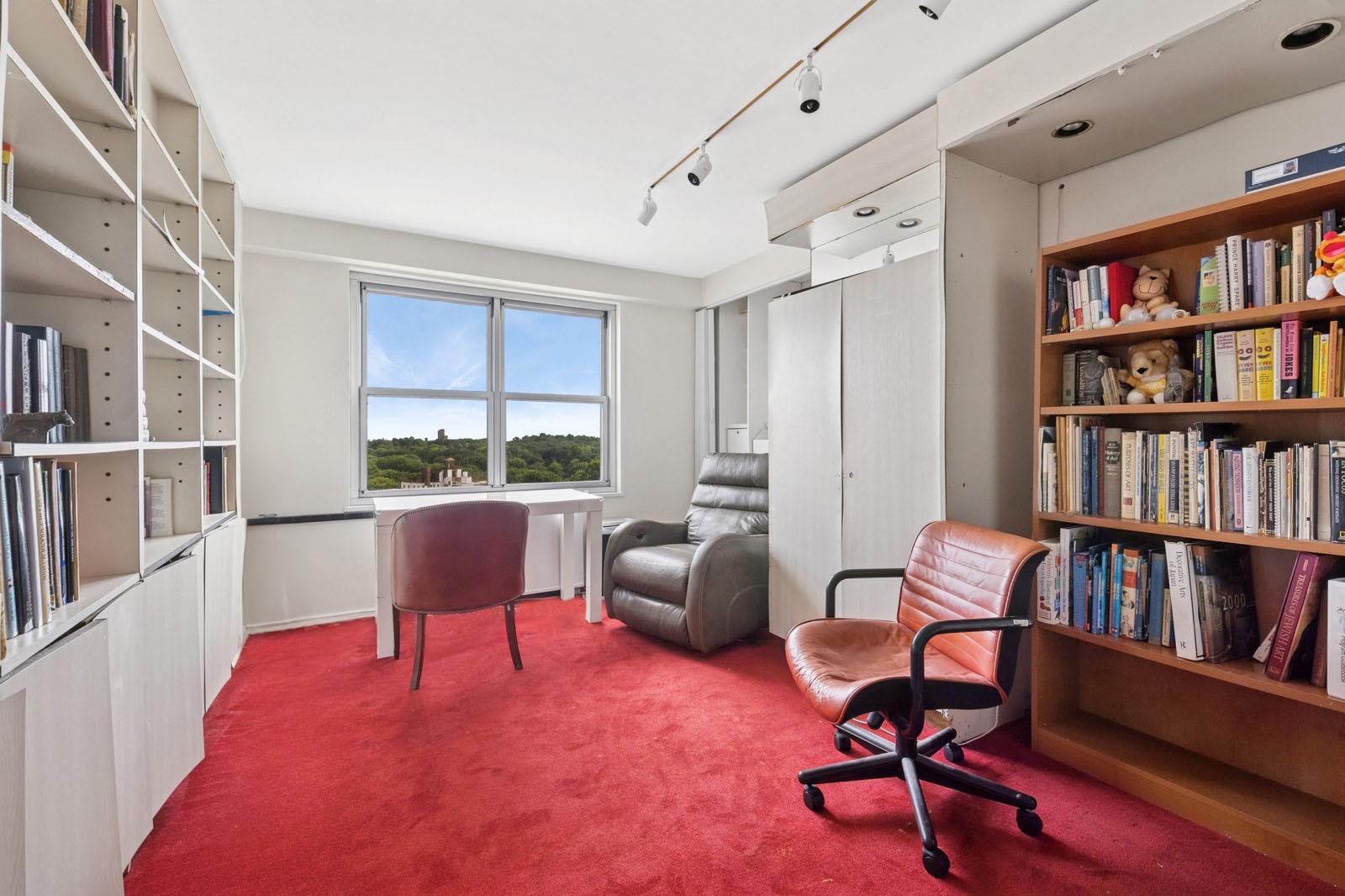 #12 photo, 11011 Queens Boulevard, 皇后区 森林小丘 Forest Hills , NY 11375