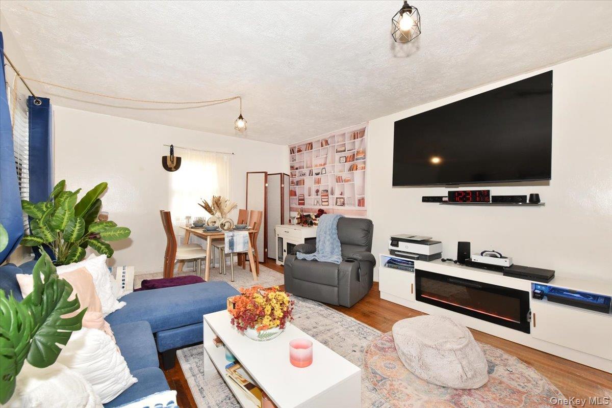 #6 photo, 75-40 Springfield Boulevard, Oakland Gardens , NY 11364