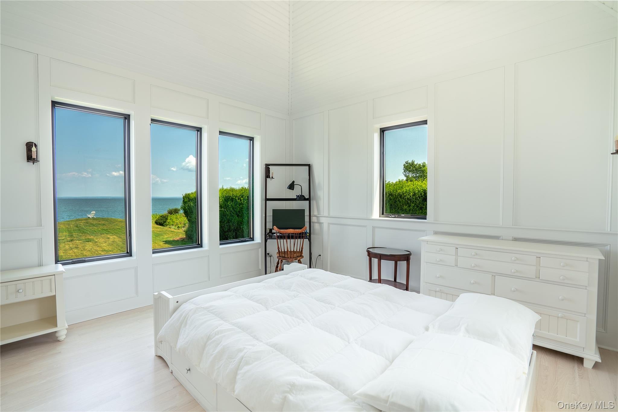 #12 photo, 38099 Main Road, サフォーク郡 Orient , NY 11957