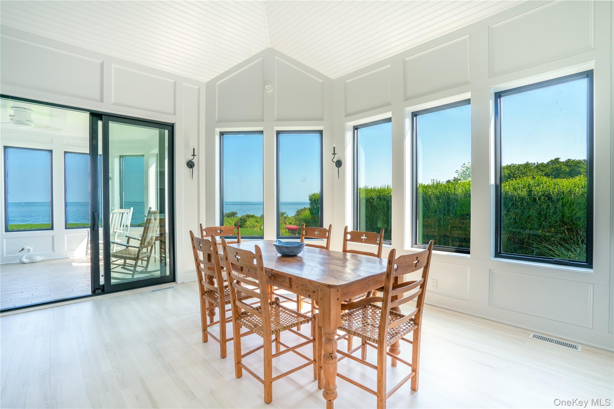 #9 photo, 38099 Main Road, サフォーク郡 Orient , NY 11957