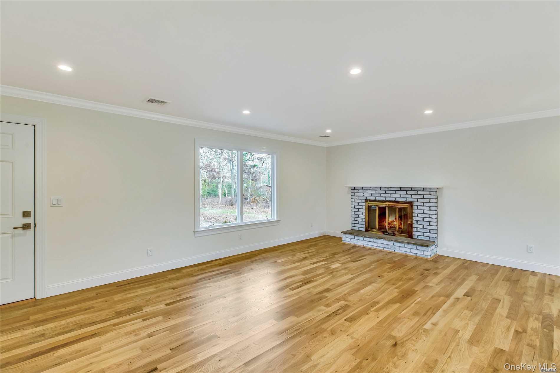 #3 photo, 51 Ocean Avenue, サフォーク郡 Hampton Bays , NY 11946