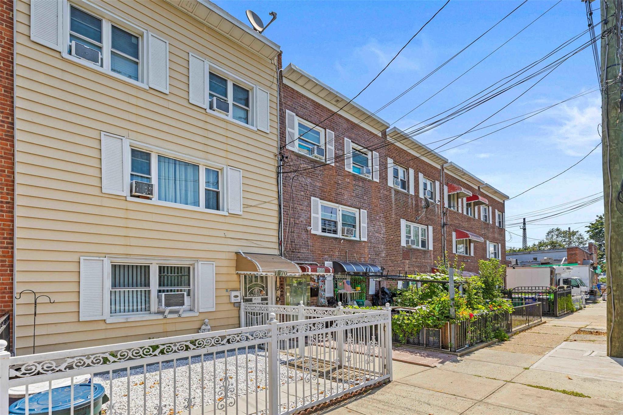 #1 photo, 1570 Paulding Avenue, Bronx , NY 10462