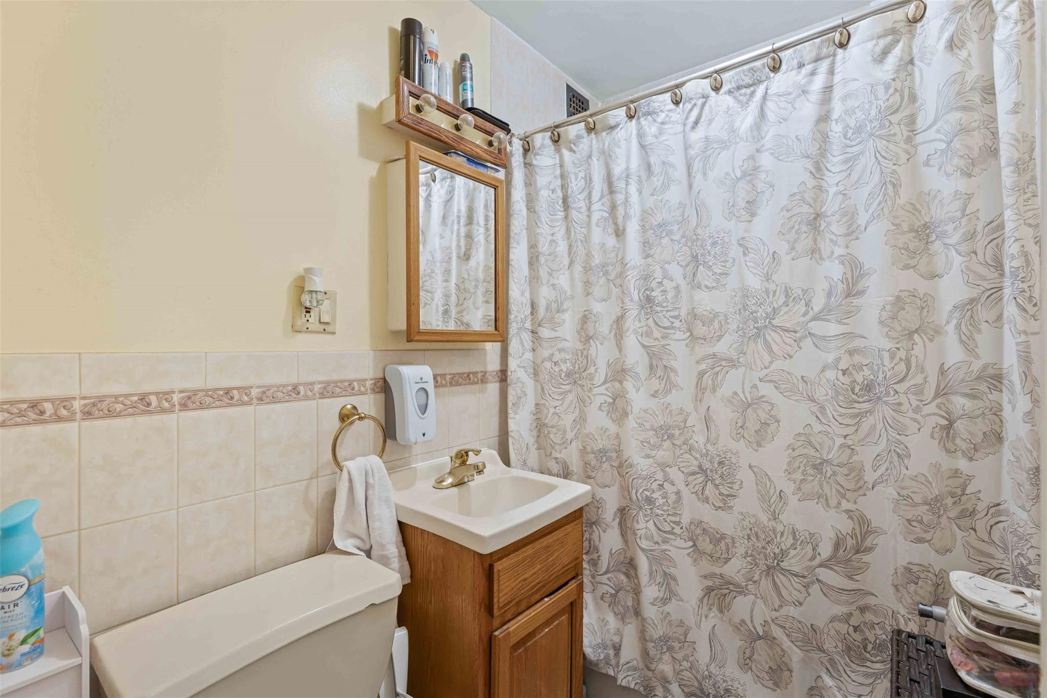 #10 photo, 1570 Paulding Avenue, Bronx , NY 10462