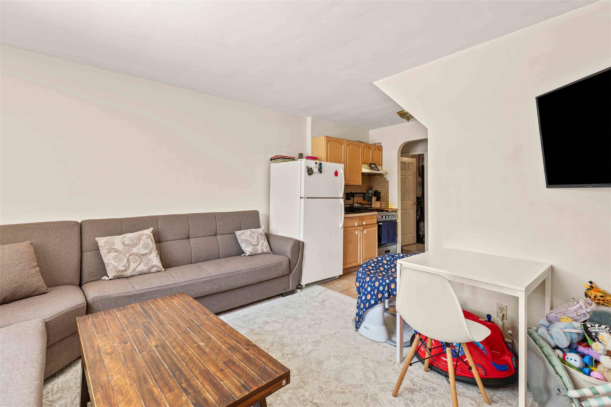 #4 photo, 1570 Paulding Avenue, Bronx , NY 10462