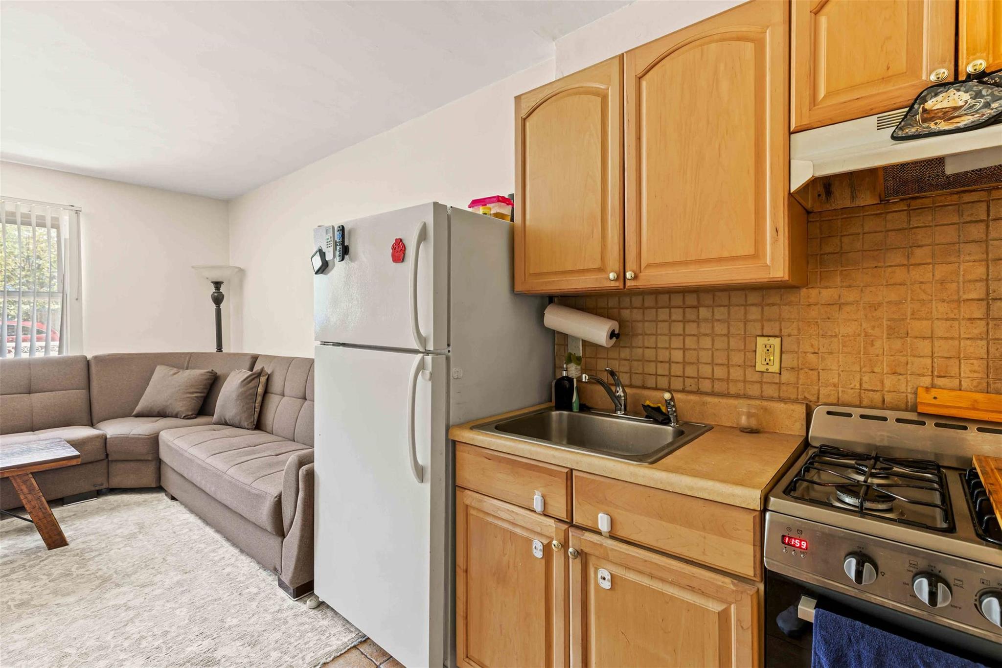 #8 photo, 1570 Paulding Avenue, Bronx , NY 10462